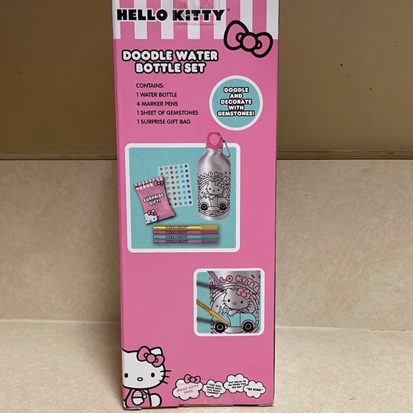 Hello kitty water bottle new in box NIB - Picture 3 of 4